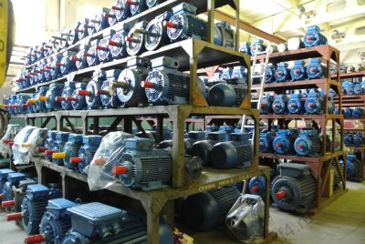 Электродвигатели на складе Электродвигатели на складе